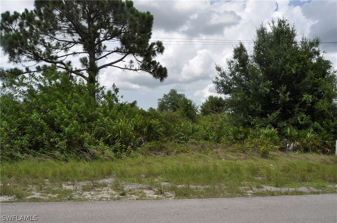 0.256 Acres of Residential Land for Sale in Lehigh Acres, Florida