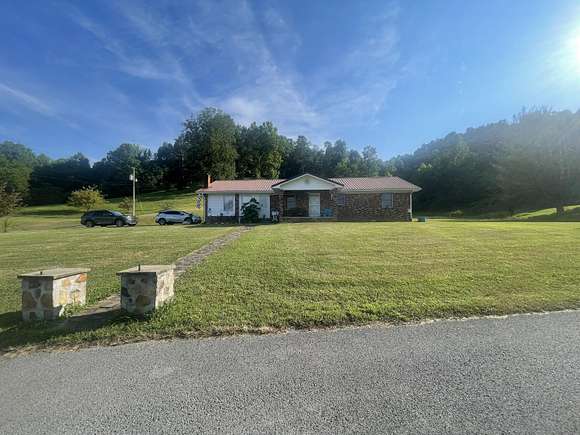 20 Acres of Recreational Land with Home for Sale in Green Road, Kentucky