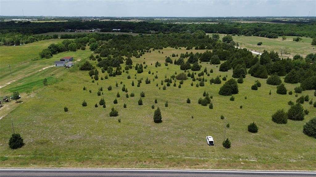 10 Acres of Agricultural Land for Sale in Farmersville, Texas