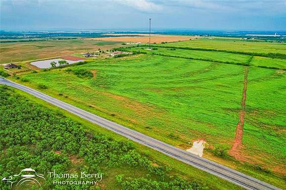 10 Acres of Residential Land for Sale in Lawn, Texas