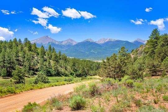 37.45 Acres of Land for Sale in Westcliffe, Colorado