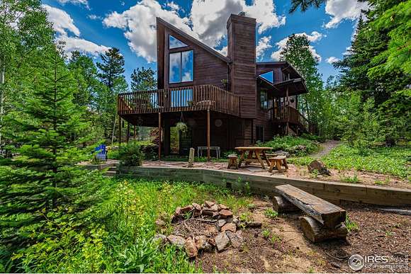 4.27 Acres of Residential Land with Home for Sale in Allenspark, Colorado