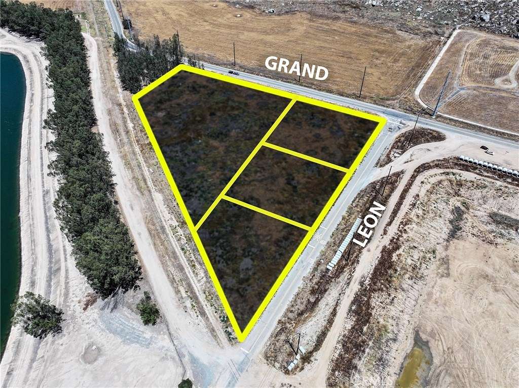 6.14 Acres of Land for Sale in Romoland, California