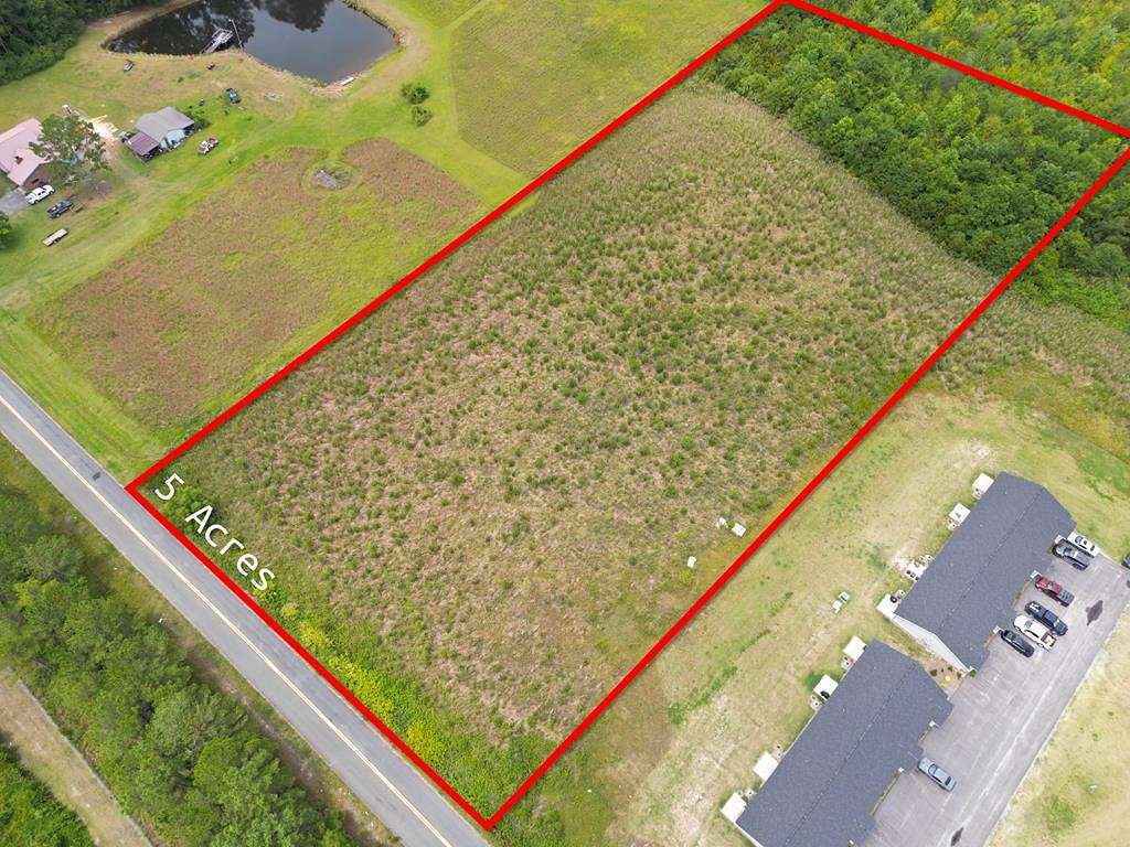 5 Acres of Residential Land for Sale in Alma, Georgia
