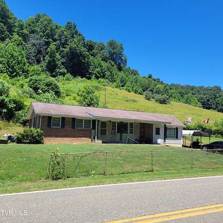 16.51 Acres of Land with Home for Sale in Bristol, Virginia