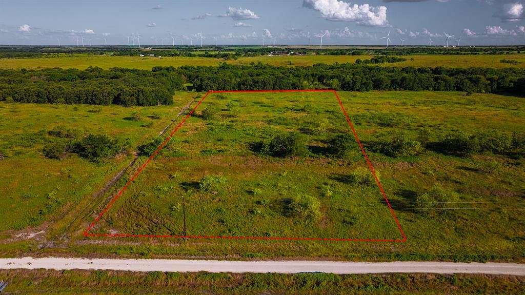 10.02 Acres of Land for Sale in Hubbard, Texas