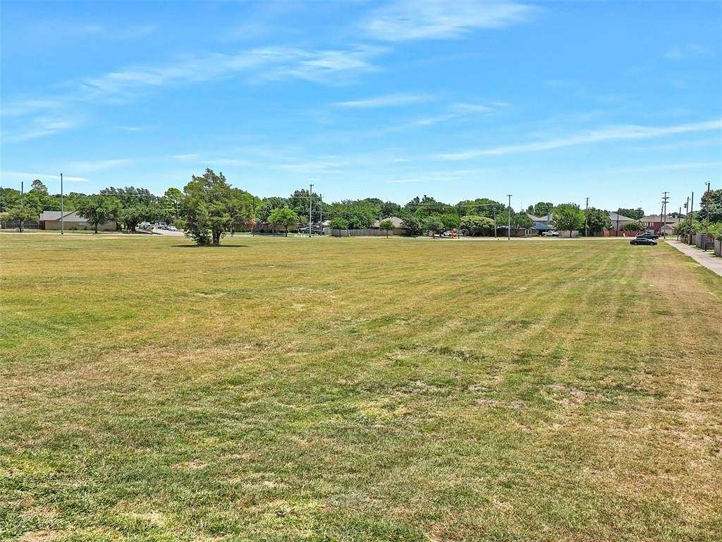 4.275 Acres of Mixed-Use Land for Sale in Garland, Texas