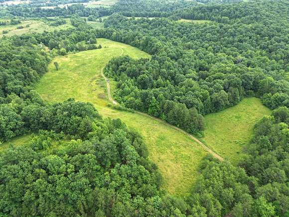 100 Acres of Land for Sale in Manchester, Kentucky