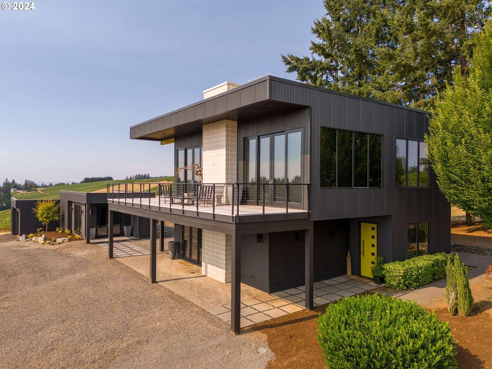 13.2 Acres of Land with Home for Sale in Dundee, Oregon