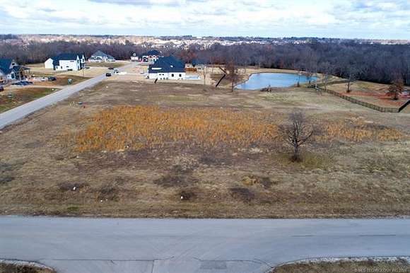 1.68 Acres of Residential Land for Sale in Broken Arrow, Oklahoma