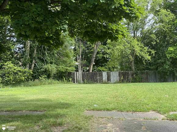 0.06 Acres of Residential Land for Sale in Flint, Michigan