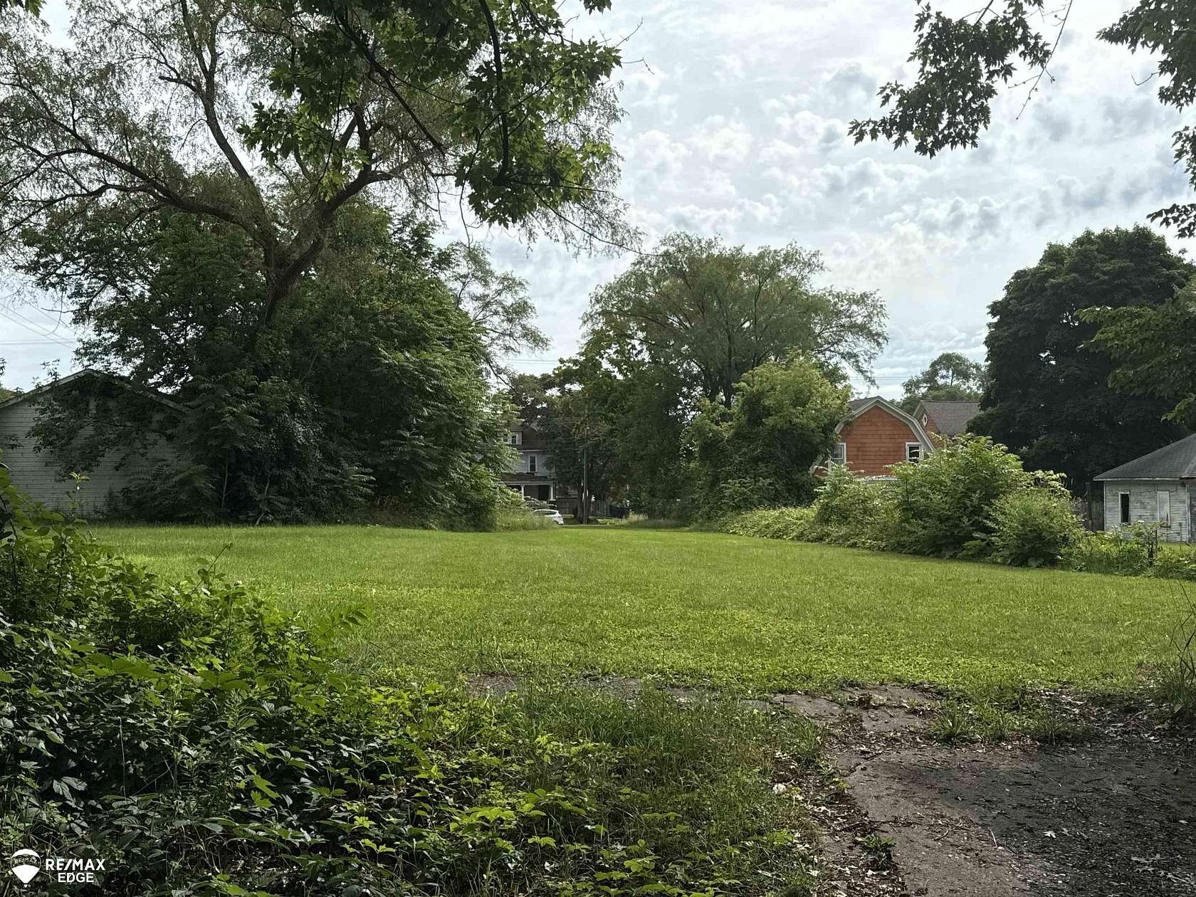 0.1 Acres of Residential Land for Sale in Flint, Michigan