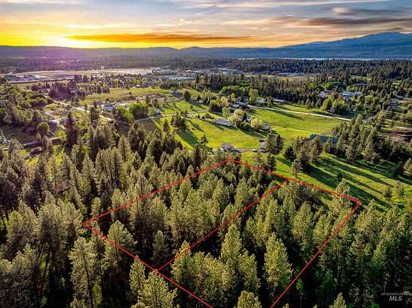 1 Acres of Residential Land for Sale in McCall, Idaho