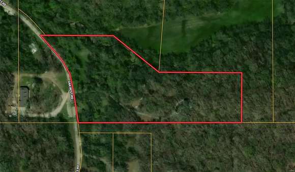 6.48 Acres of Residential Land with Home for Sale in Piasa Township, Illinois