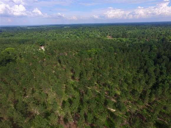 10.4 Acres of Land for Sale in Gladewater, Texas