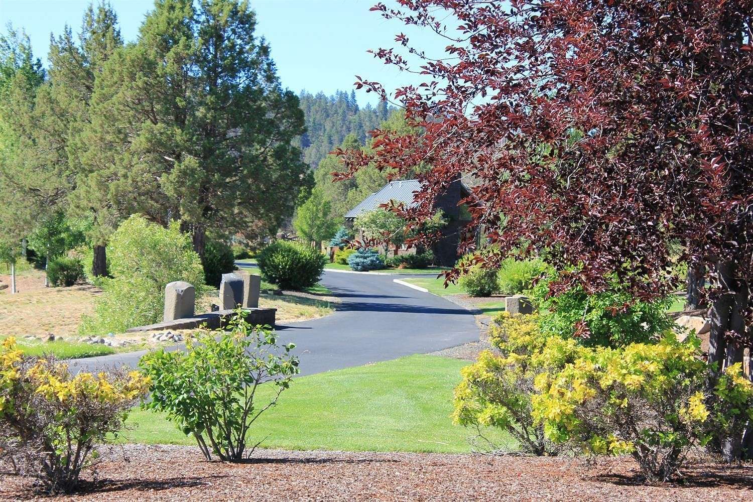 0.6 Acres of Residential Land for Sale in Klamath Falls, Oregon