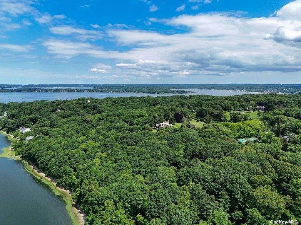 12 Acres of Land for Sale in Oyster Bay, New York