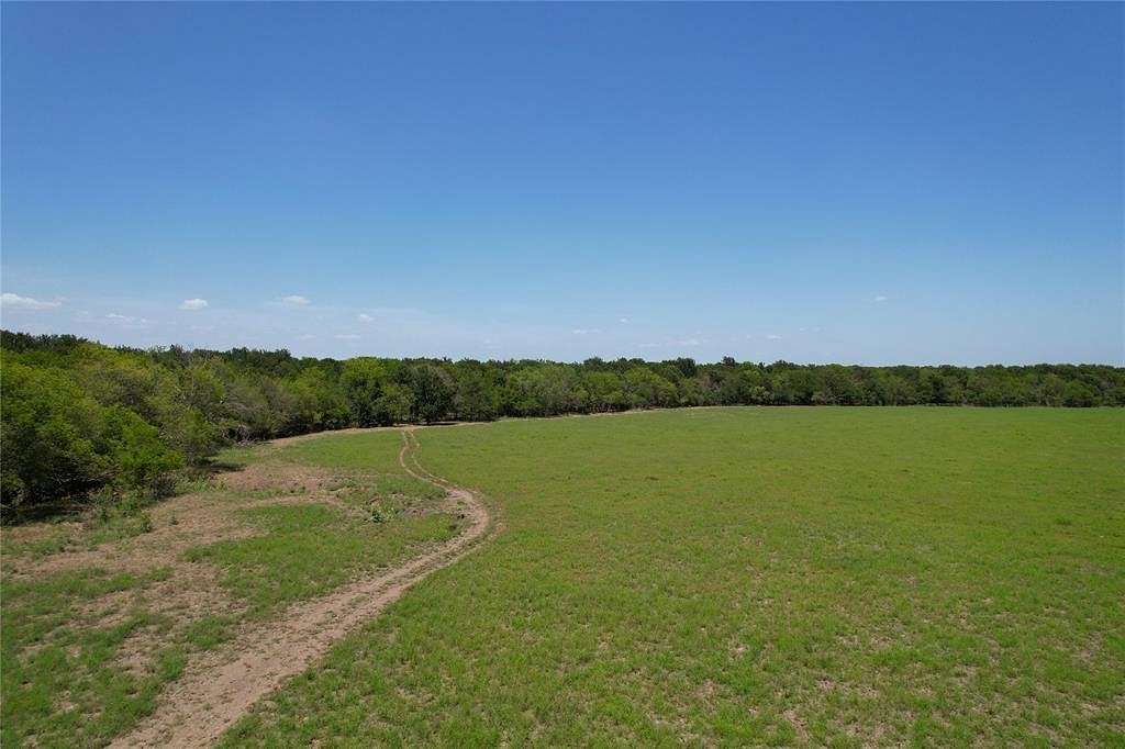 42.988 Acres of Land for Sale in Italy, Texas
