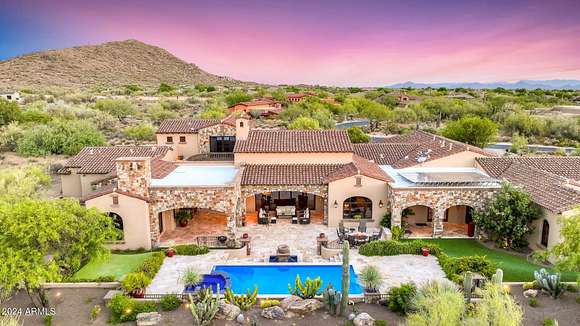 2.54 Acres of Residential Land with Home for Sale in Scottsdale, Arizona