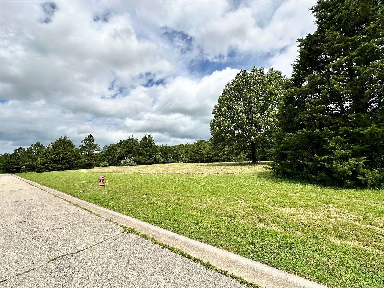 7.31 Acres of Residential Land for Sale in Houston, Missouri