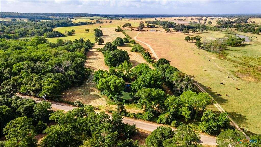 10 Acres of Land for Sale in Milano, Texas