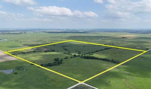 168 Acres of Land for Auction in Yates Center, Kansas