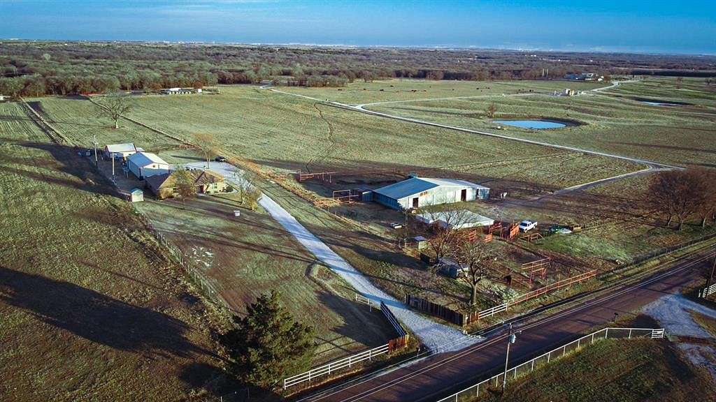 97.12 Acres of Agricultural Land with Home for Sale in Decatur, Texas