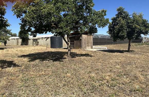 11.54 Acres of Land for Sale in San Martin, California