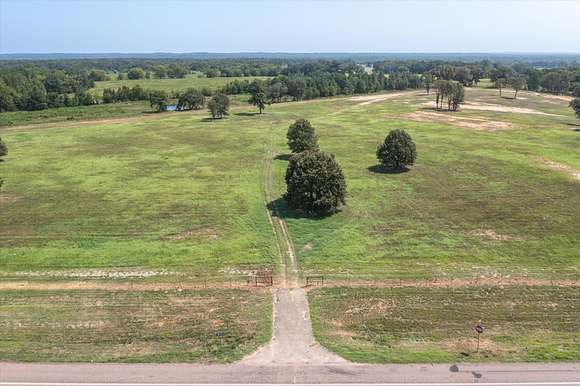 41.933 Acres of Recreational Land for Sale in Lindale, Texas