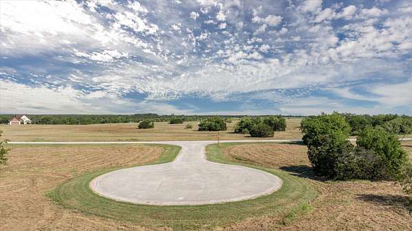 0.38 Acres of Residential Land for Sale in Cleburne, Texas