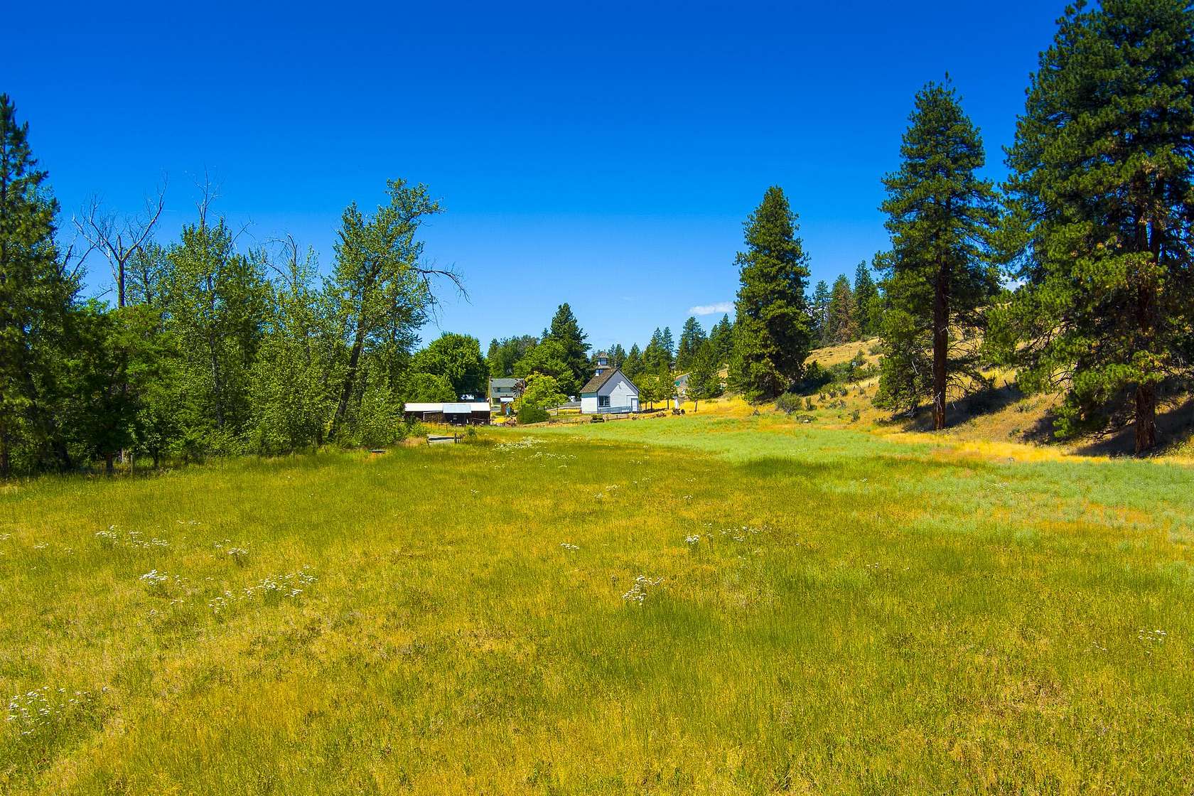2.02 Acres of Residential Land for Sale in Tygh Valley, Oregon