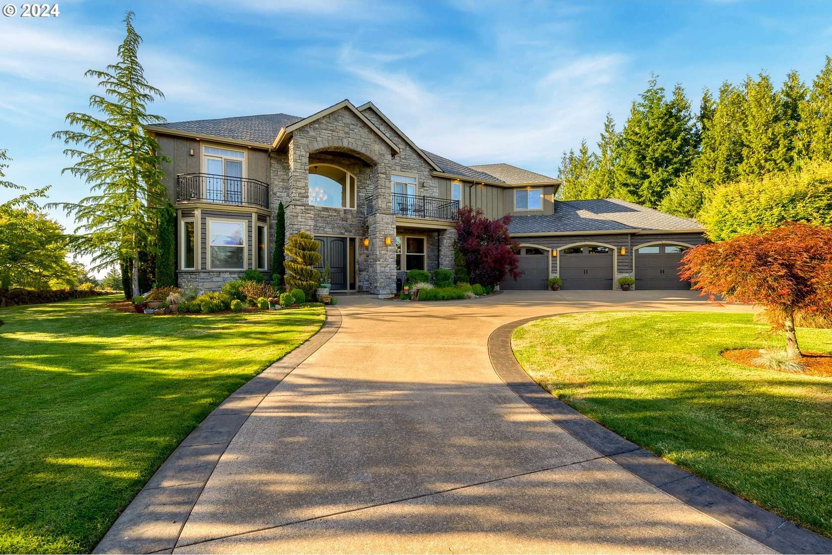 2.77 Acres of Residential Land with Home for Sale in Hillsboro, Oregon