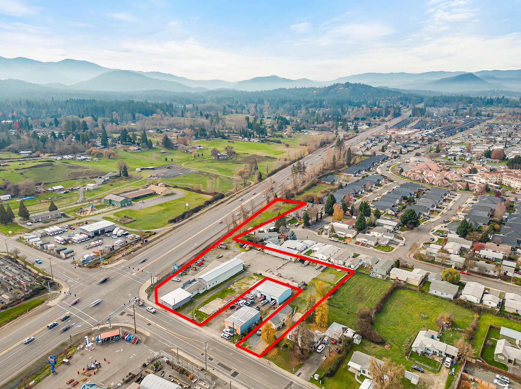 2.37 Acres of Commercial Land for Sale in Grants Pass, Oregon