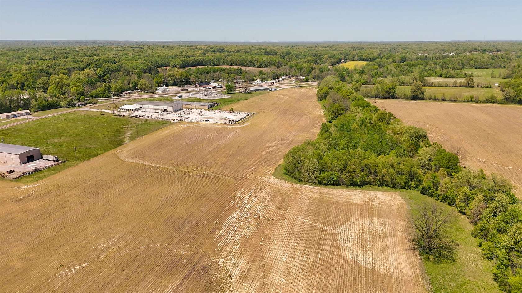 29.7 Acres of Commercial Land for Sale in Gallaway, Tennessee