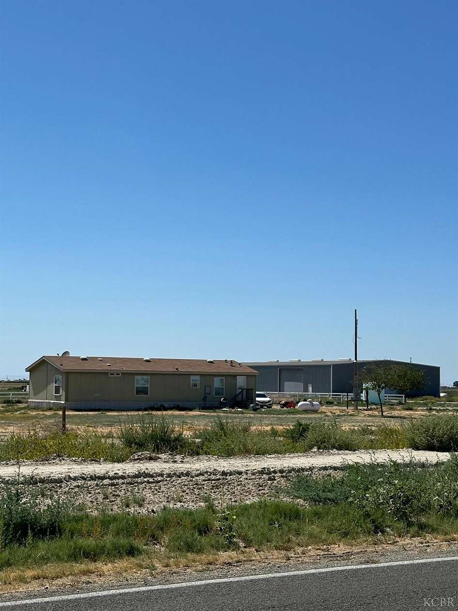 26.4 Acres of Land with Home for Sale in Lemoore, California