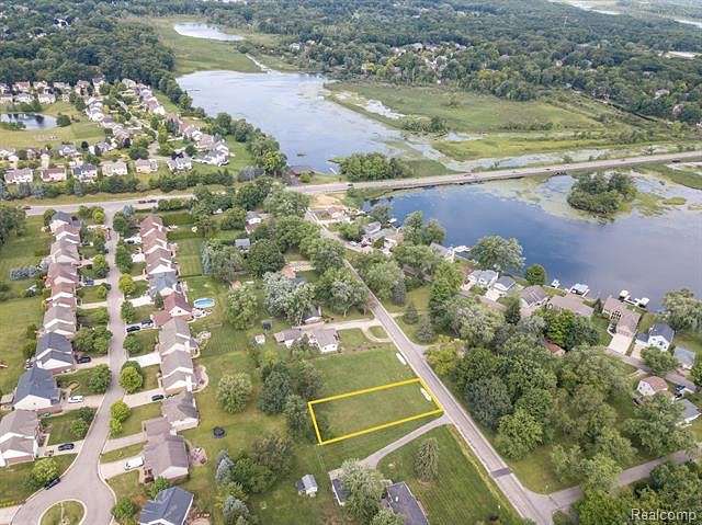 0.34 Acres of Residential Land for Sale in Commerce Township, Michigan