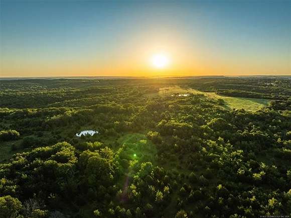 10 Acres of Residential Land for Sale in Henryetta, Oklahoma