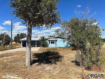 9.388 Acres of Residential Land with Home for Sale in Penrose, Colorado