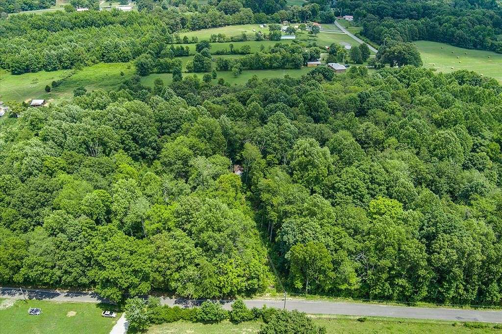 3 Acres of Residential Land for Sale in Cookeville, Tennessee