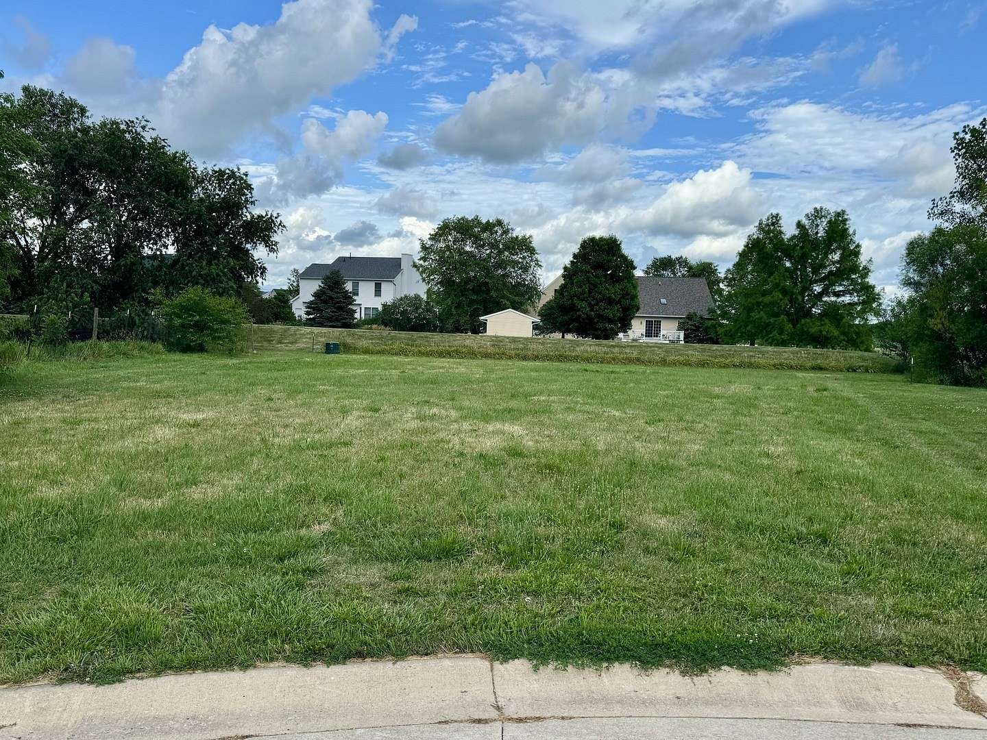 0.29 Acres of Residential Land for Sale in Le Roy, Illinois