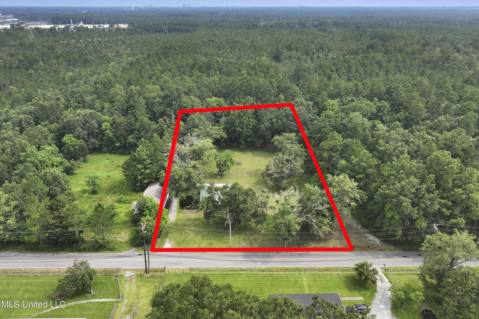 0.7 Acres of Mixed-Use Land for Sale in Gulfport, Mississippi