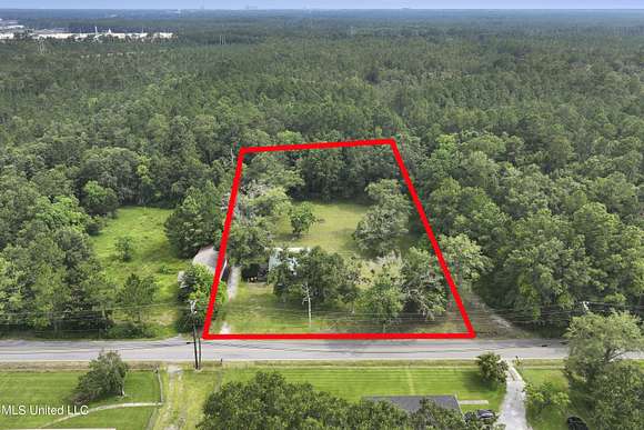 0.7 Acres of Commercial Land for Sale in Gulfport, Mississippi