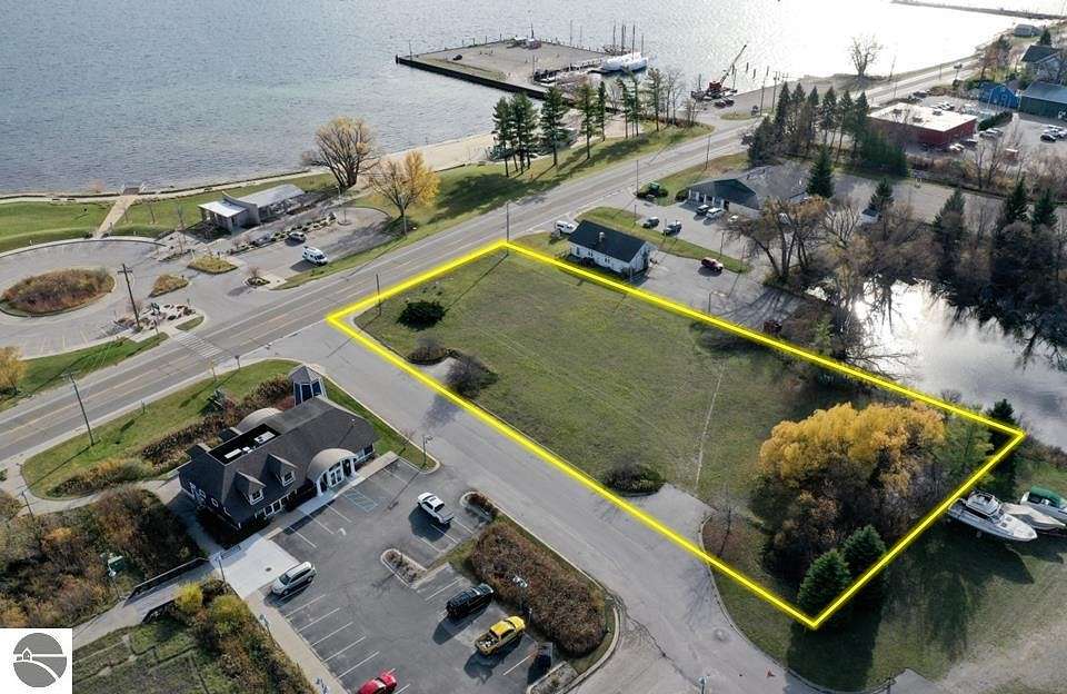 1.25 Acres of Commercial Land for Lease in Traverse City, Michigan