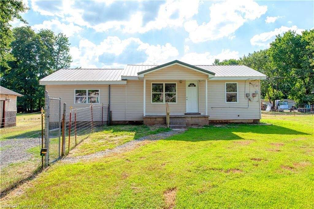 4.09 Acres of Residential Land with Home for Sale in Van Buren, Arkansas