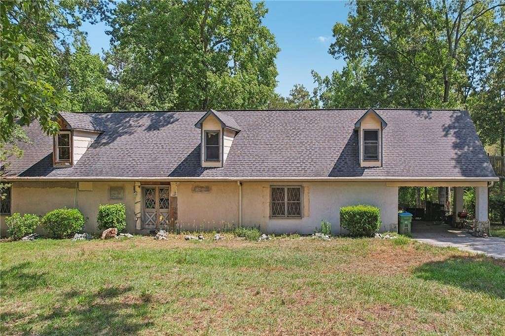4.41 Acres of Residential Land with Home for Sale in Stockbridge, Georgia