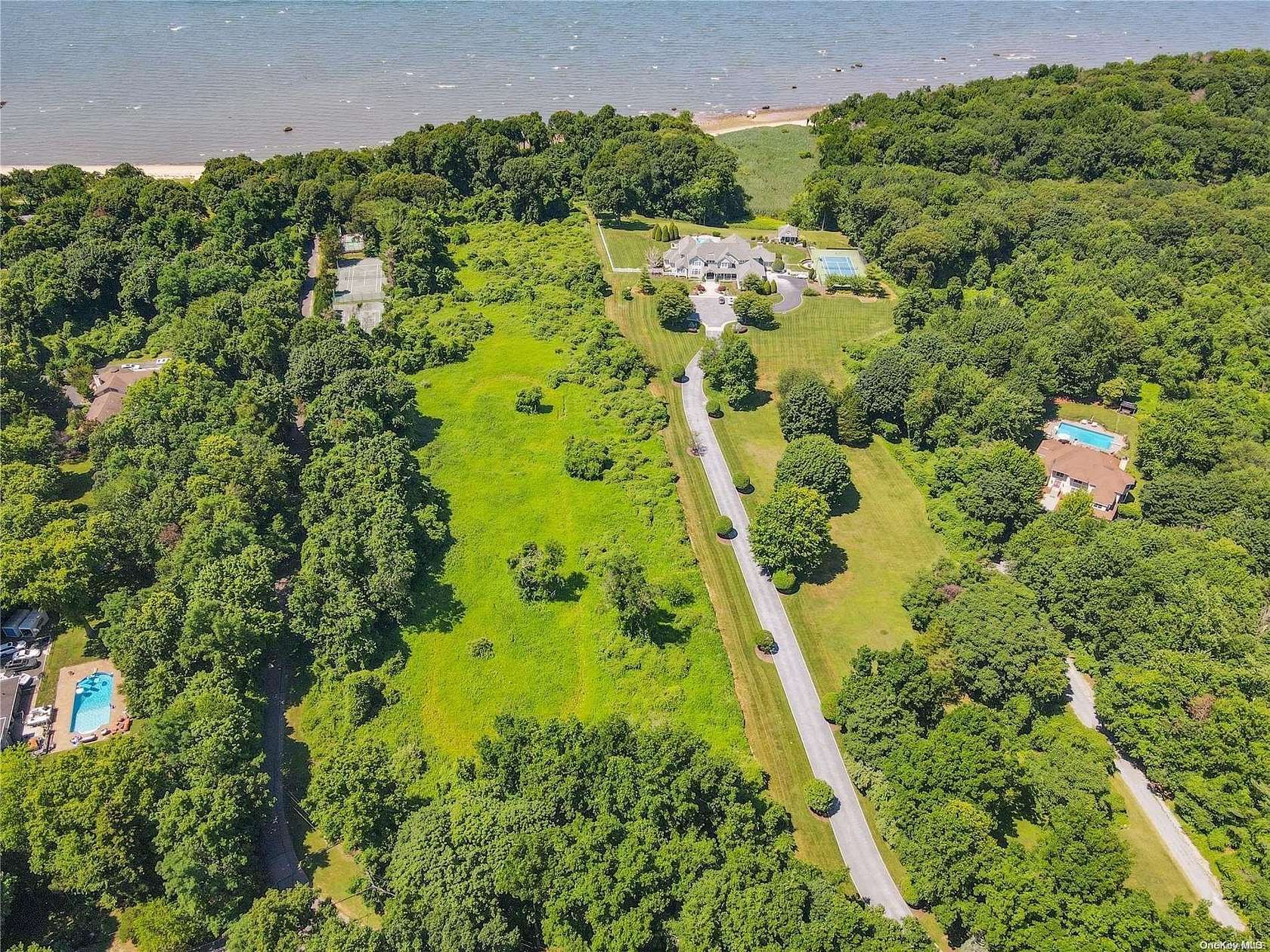 8.42 Acres of Residential Land for Sale in Smithtown, New York