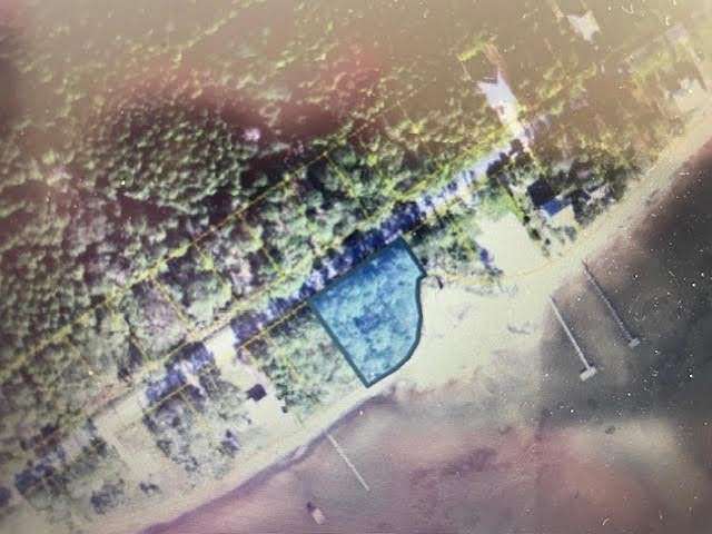 1.021 Acres of Residential Land for Sale in Carrabelle, Florida