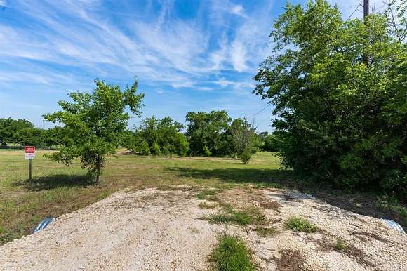 1.5 Acres of Residential Land for Sale in Joshua, Texas