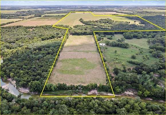 238.101 Acres of Recreational Land & Farm for Sale in Italy, Texas