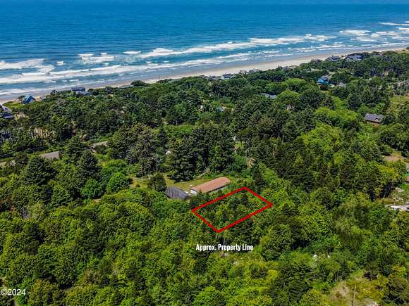 0.1 Acres of Residential Land for Sale in Yachats, Oregon